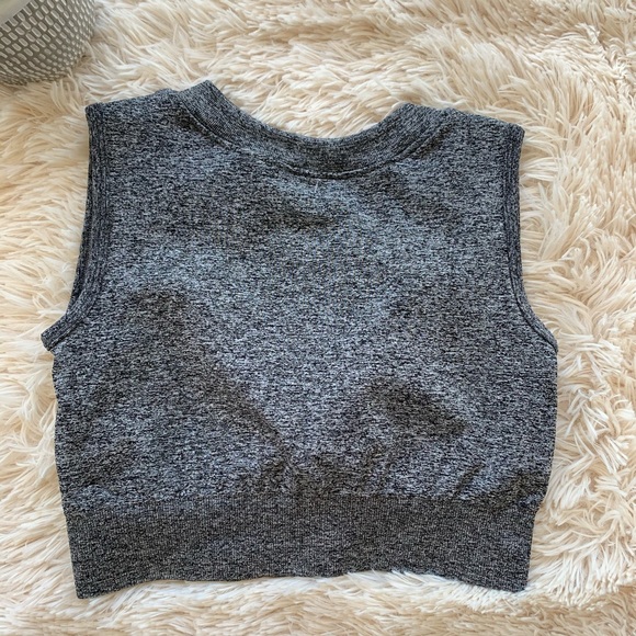 Training Top: The Key is Motivation - Gray - Picture 2 of 5